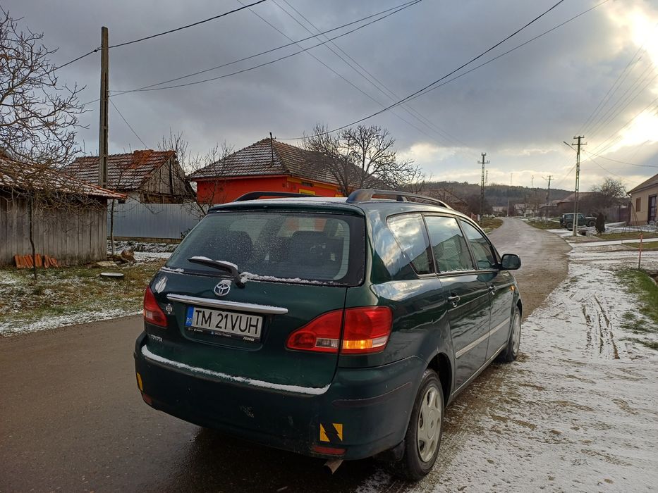 Vand Toyota avensis Verso