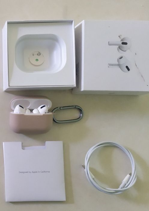 Apple Air pods pro va smart watch