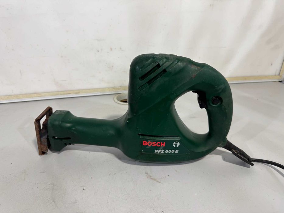 Саблен трион - Bosch 600 W