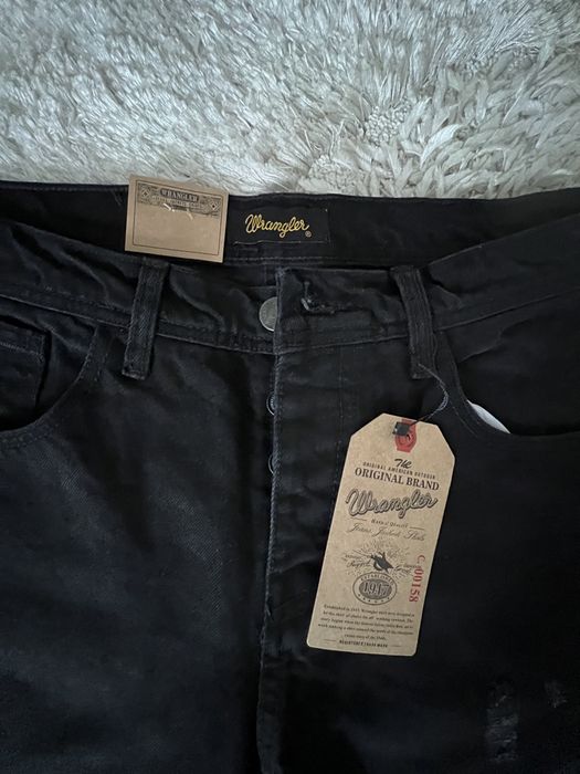 Продам джинсы Wrangler