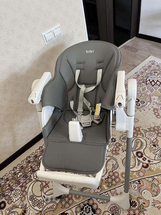 Стульчик для кормления детский