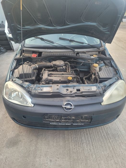 Bara fata  opel corsa c