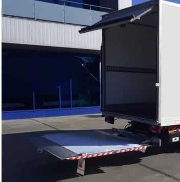Lift IVECO 750 KG  An 2023 CA Nou 3 Buc
