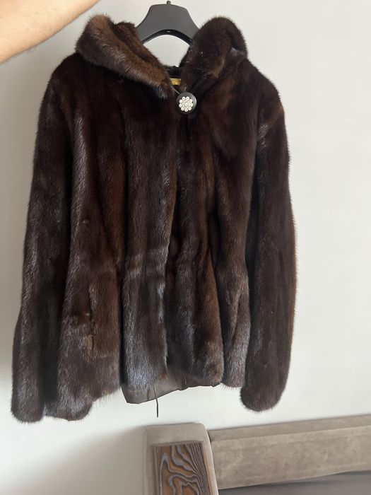 Продам норковую шубу