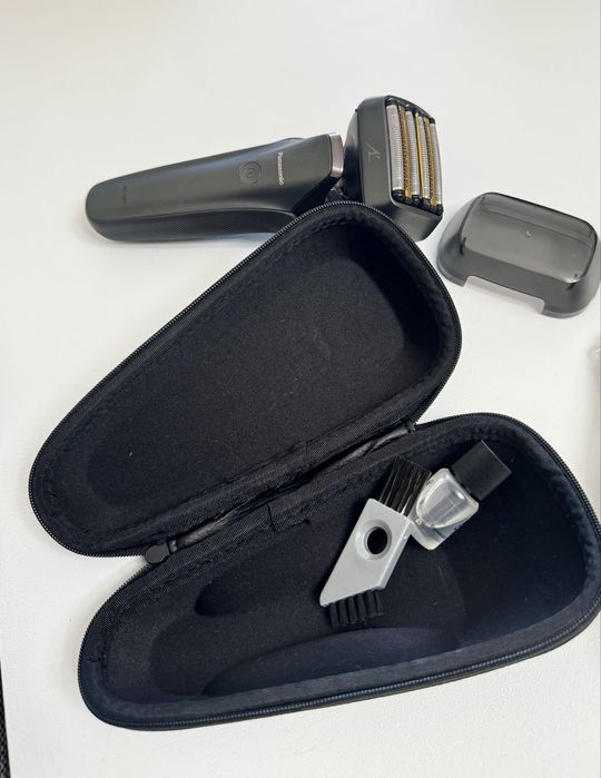 Vand aparat de ras/barbierit Panasonic ES-LV6A seria 900+