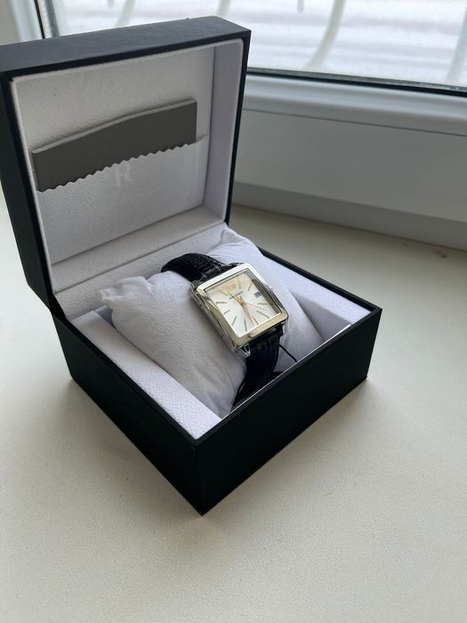 Продам часы романсон