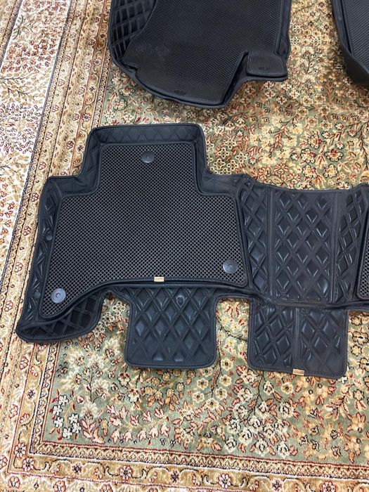 Полики в тойота Прадо