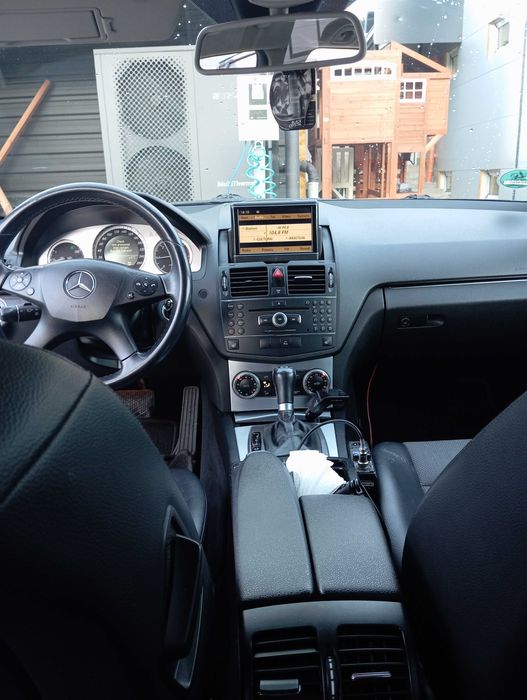Vând sau schimb Mercedes-Benz W204