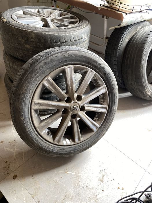 Продам оригинал титанку на камри 50