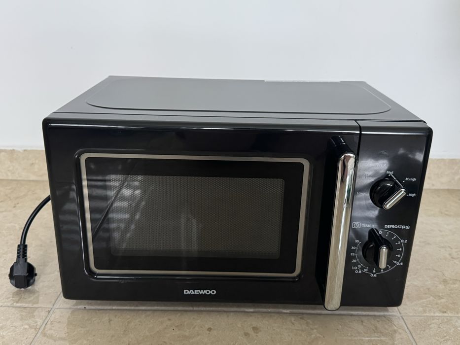 Cuptor cu microunde DAEWOO KOR-6S20K-1