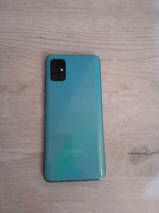 смартфон Самсунг А51