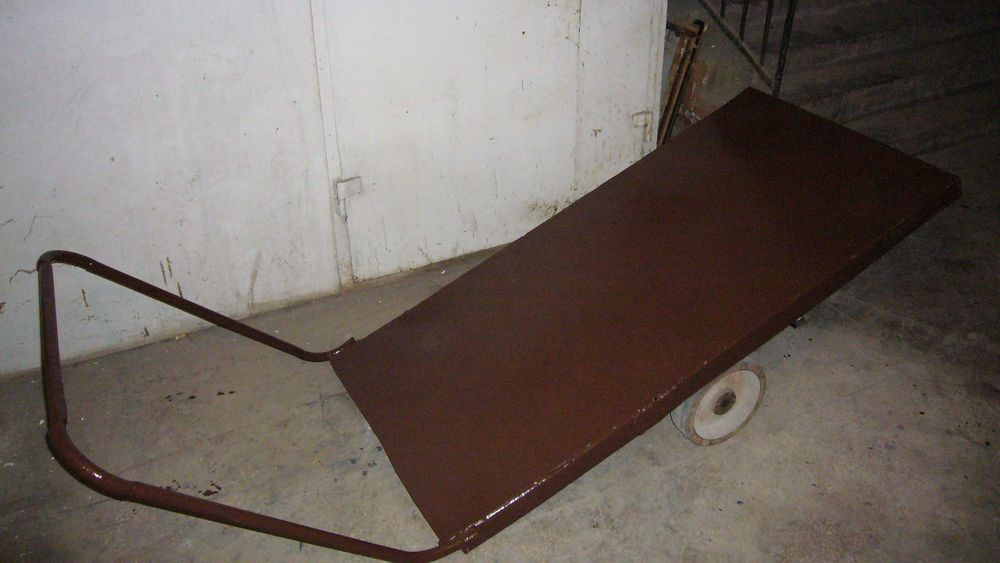 Тележки грузовые.