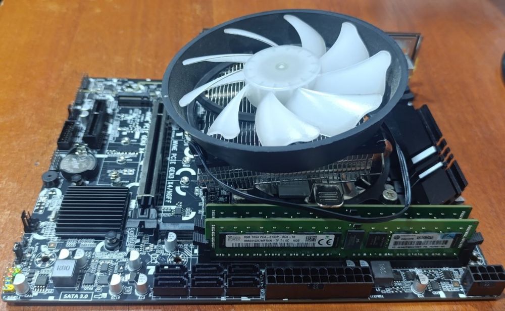 X99+Xeon E5-2650 V4/ fan rgb+ddr4 16Gb!