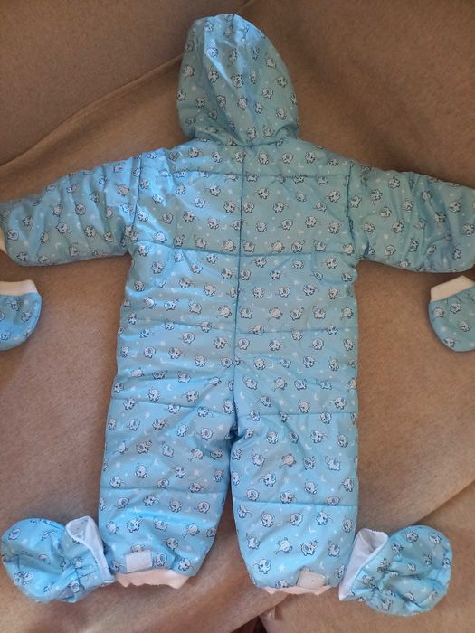 Бебешки гащеризон-космонавт