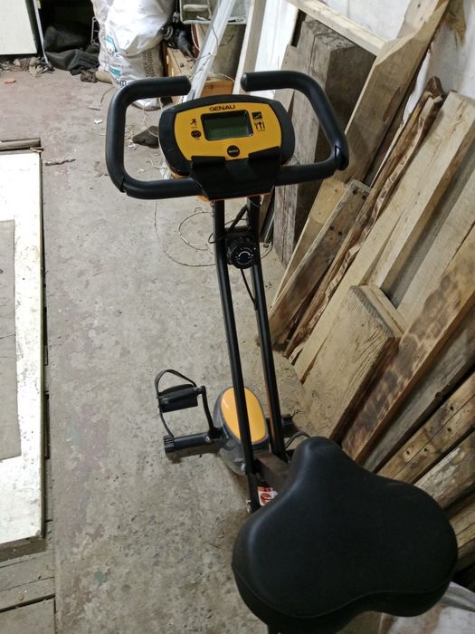 Продам велотренажёр Genau