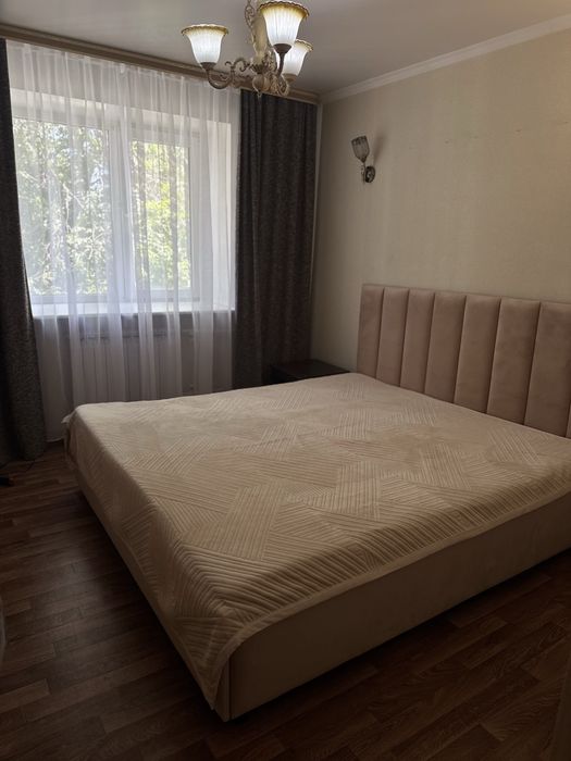 Сдаётся двухкомнатная квартира в центре