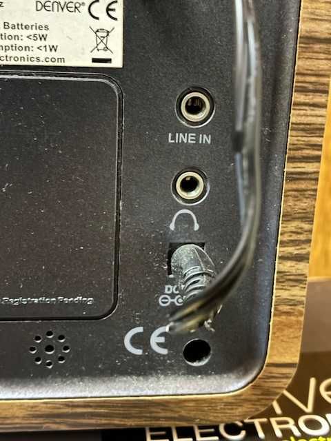 Radio cu ceas Denver TR 39