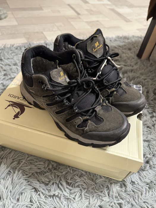 Продам мужскую обувь