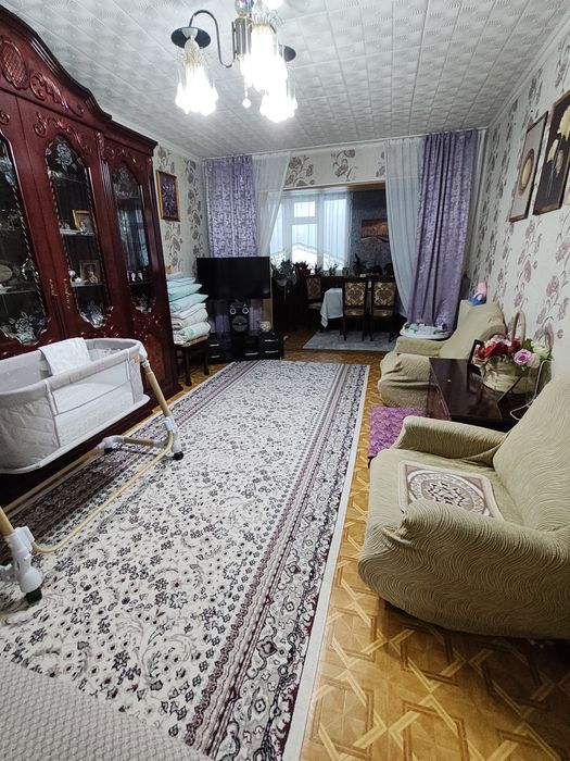 ЭКО Базар, трёшка, зайти и жить