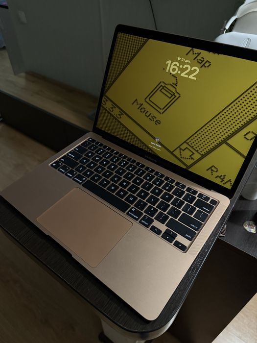 Apple macbook air 2020 m1