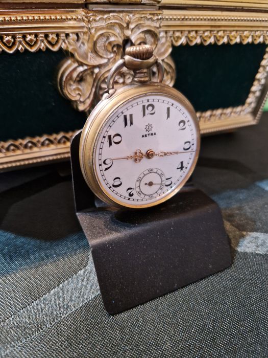 Рядък антикварен колекционерски джобен часовник Junghans Astra