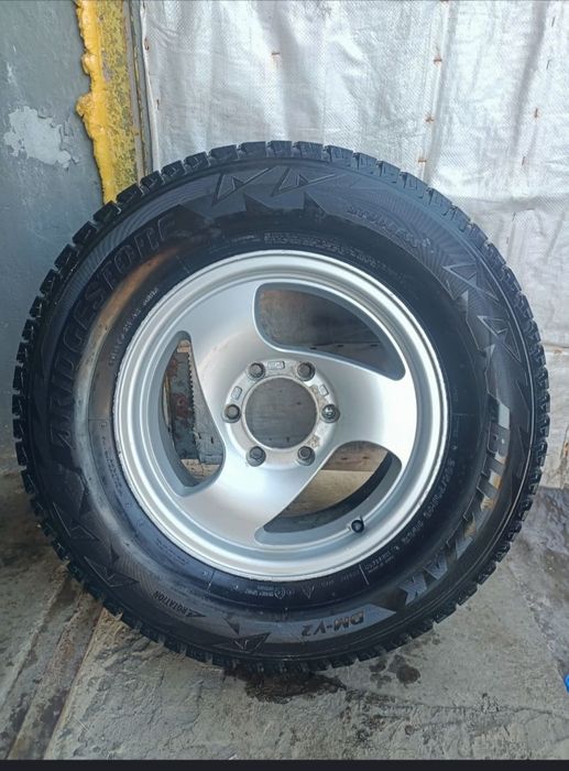 Шины Бридстоун япа. С дисками.
