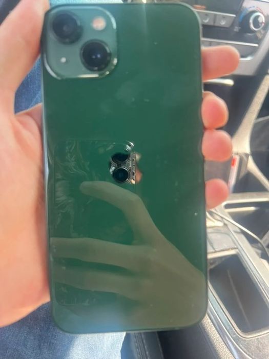 Продам Айфон 13 128гб срочно