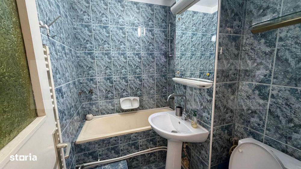Apartament 3 camere, 65 mp, zona Cetate