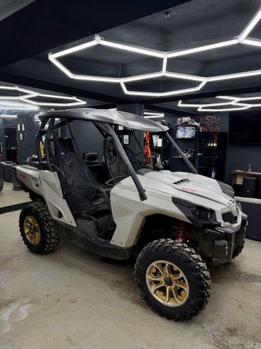 Can Am Commander 800R