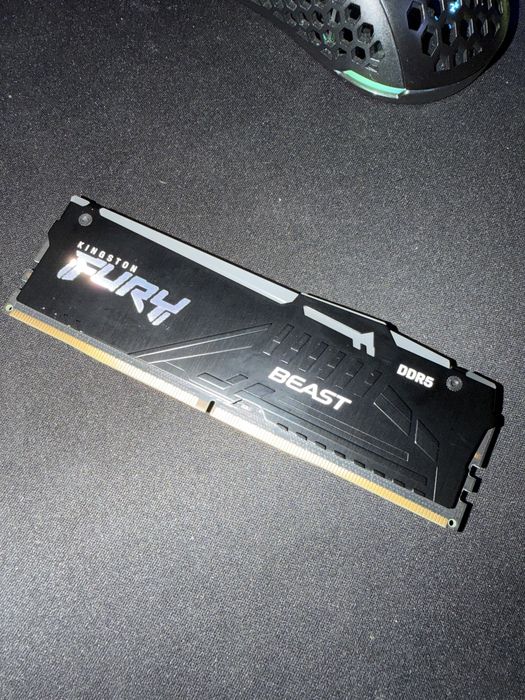 Оперативная память Kingston FURY Beast Black RGB 32GB 2x16 DDR5 5600