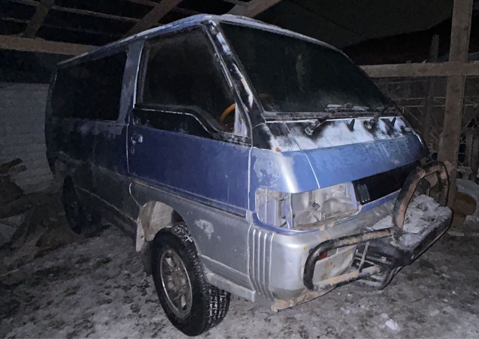 Делика разбор (запчасти, док)