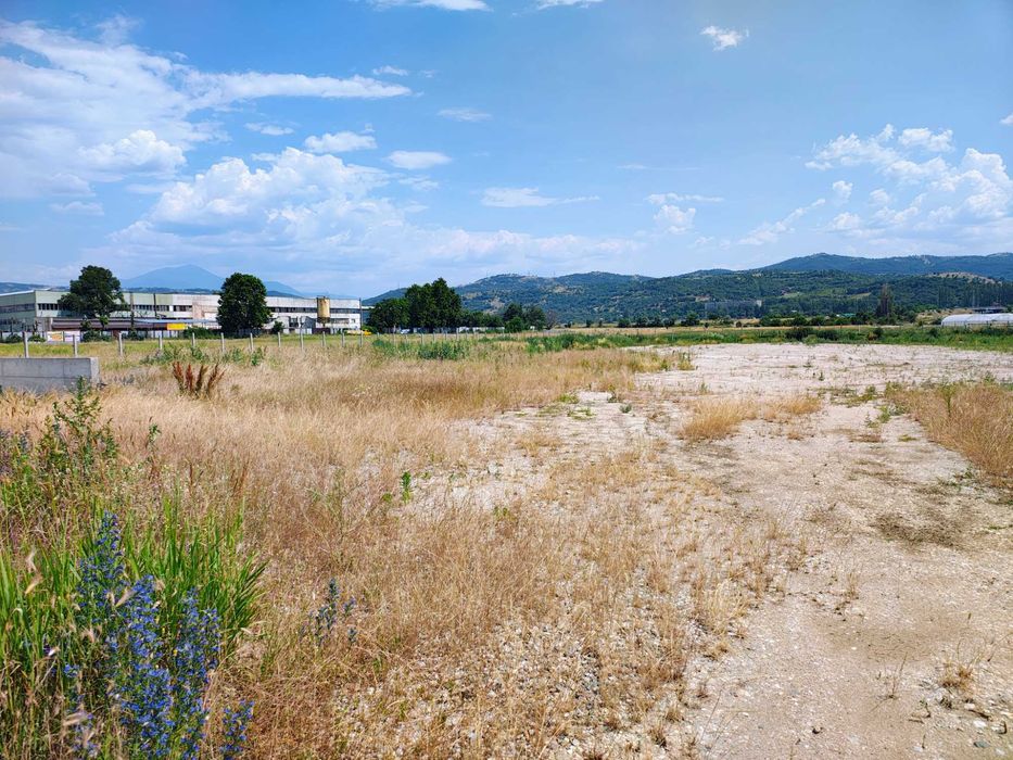 Дава се под наем Земеделски имот в Благоевград, Идеален център -  кв.м за 300 € - Снимка #3