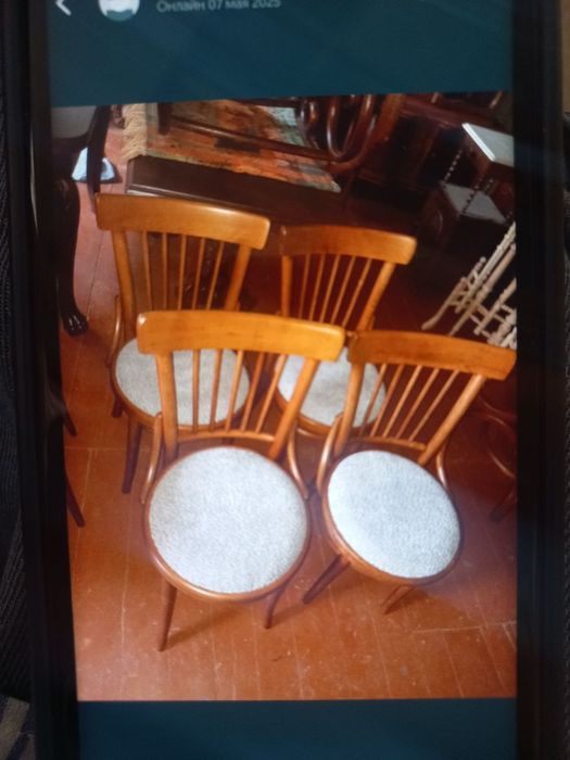 Продам антикварный стол.