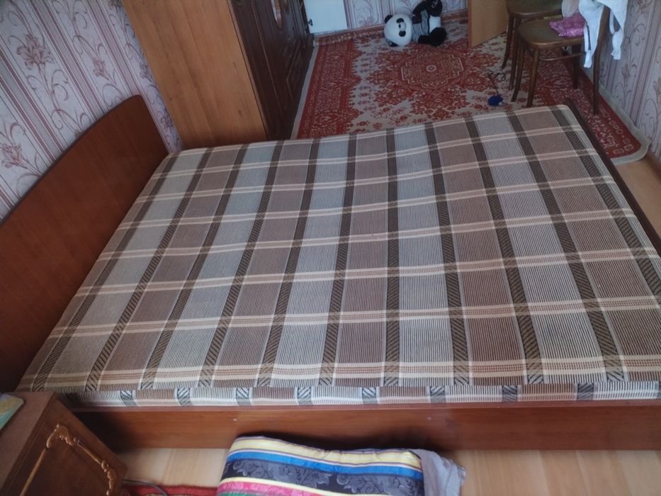 Продам 2-спальнюю кровать