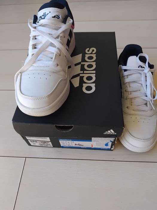 Дамски маратонки, Адидас 38 номер