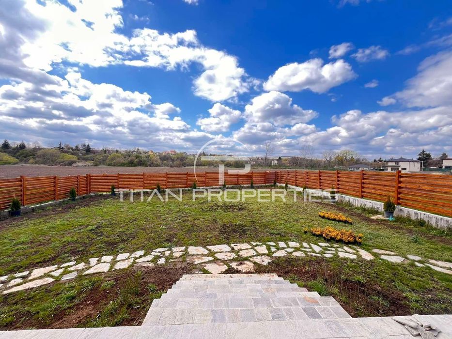 Продава се Къща в с. Хераково, Област София-област - 200 кв.м за 1700 €/кв.м - Снимка #17