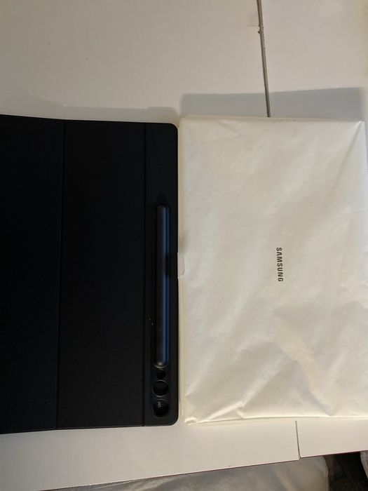 Калъф и клавиатура за Samsung Tab S9+