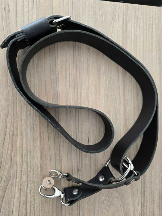 Ръчно правен Фотографски колан от Естествена кожа - през рамо (shoulder strap) - оригинален The Leather Rebel