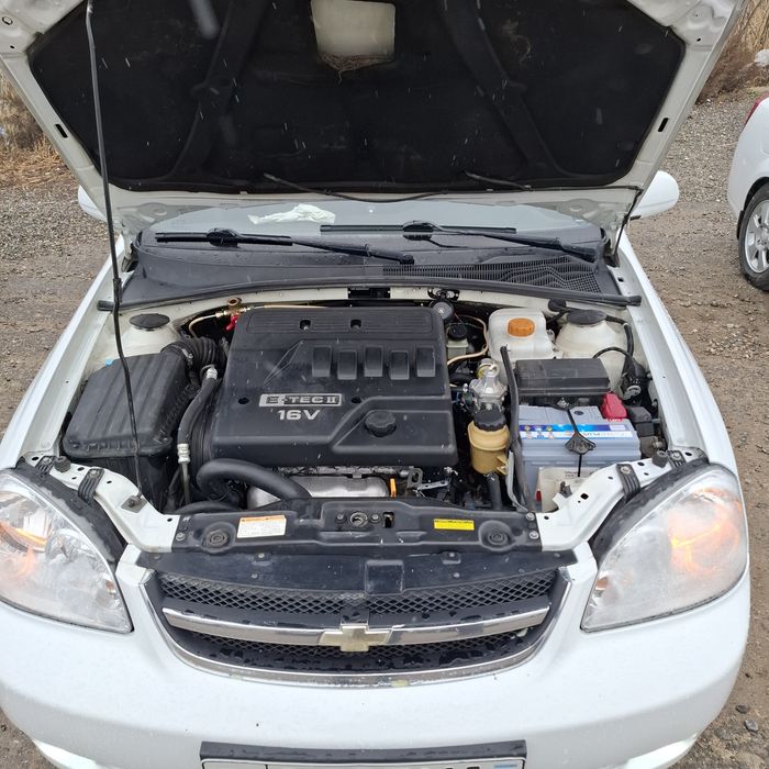 Chevrolet Lacetti  2011 года выпуска