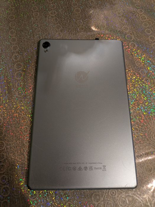 Vând tabletă funcționează foarte perfect