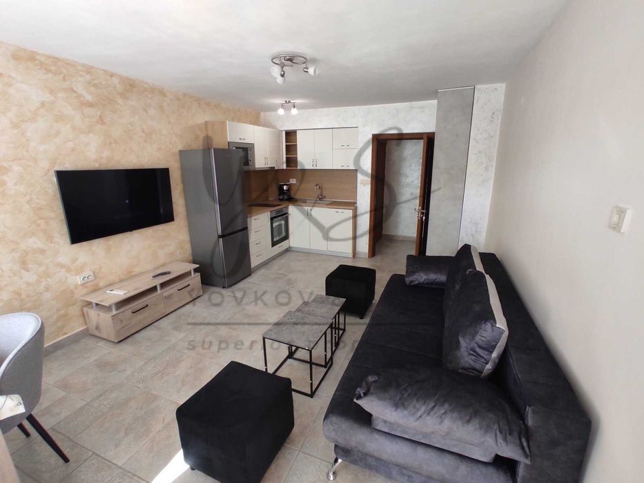 Дава се под наем Двустаен апартамент в Пловдив, Кючук Париж - 78 кв.м за 484.5 € - Снимка #3