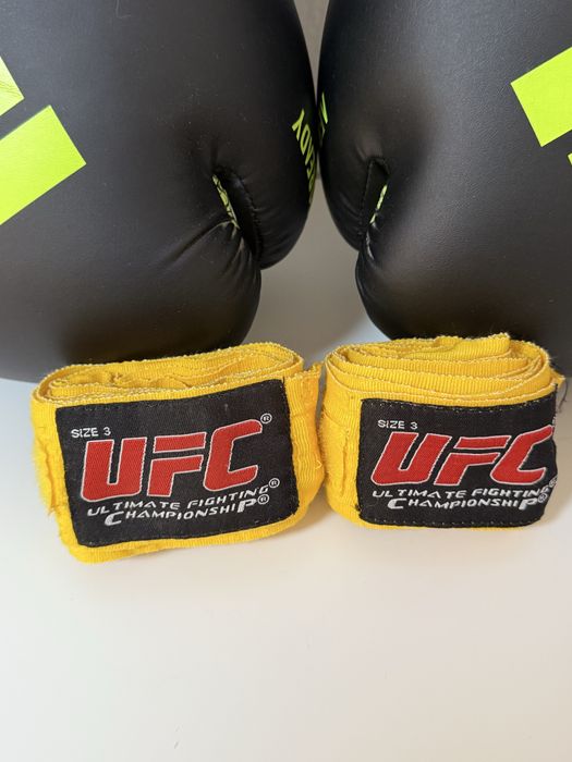 Перчатки боксерские б/у в оличном качестве