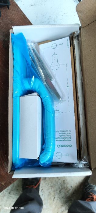 Дръжка за врата 92 мм.бяла GreenteQ