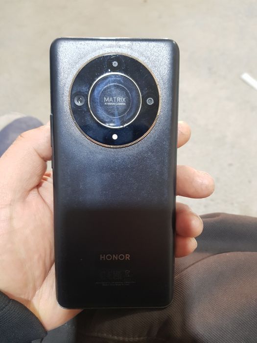 Продаётся телефон Honor 9b