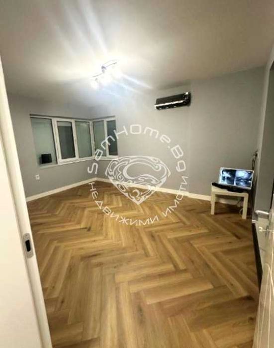 Дава се под наем Офис в Варна, Окръжна болница - 120 кв.м за 850 € - Снимка #1