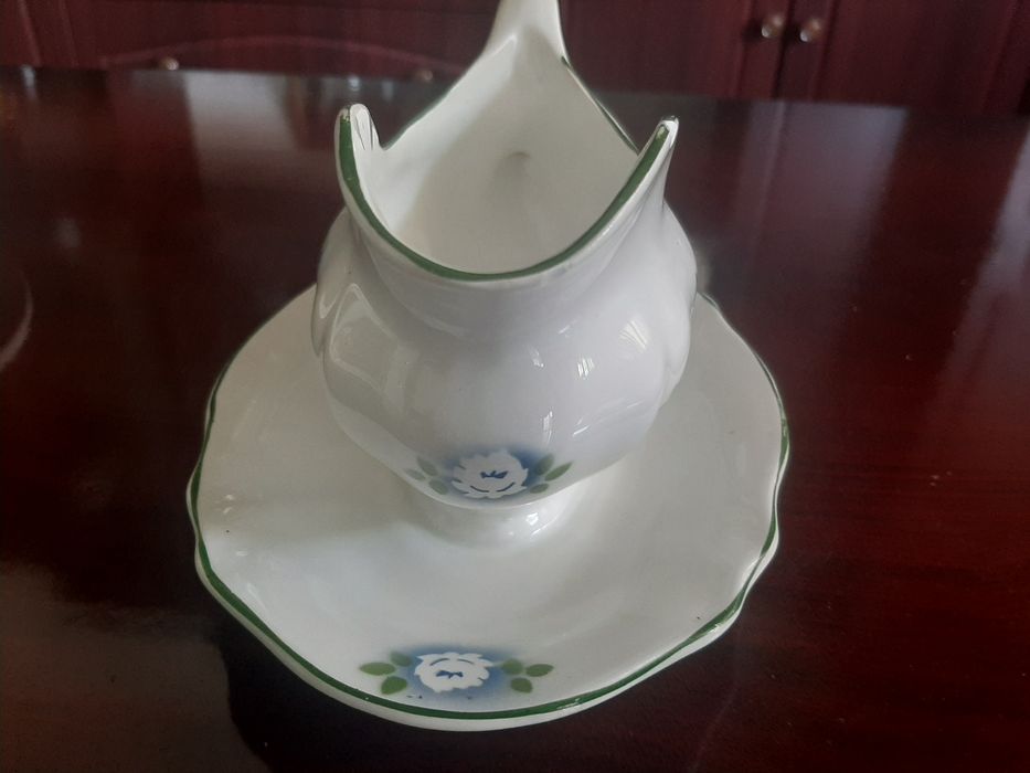 Соусница для сметаны. Старинный.