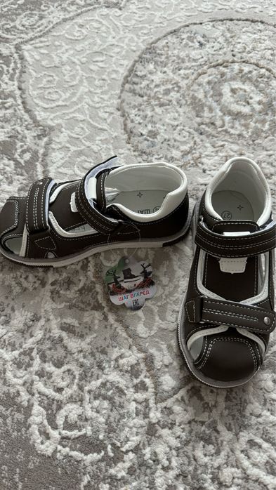 Новые сандали на мальчика