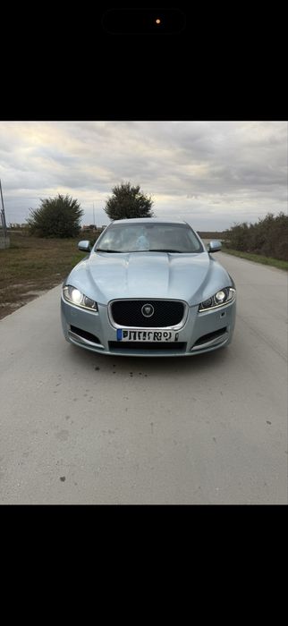 Vand Jaguar XF 2012
