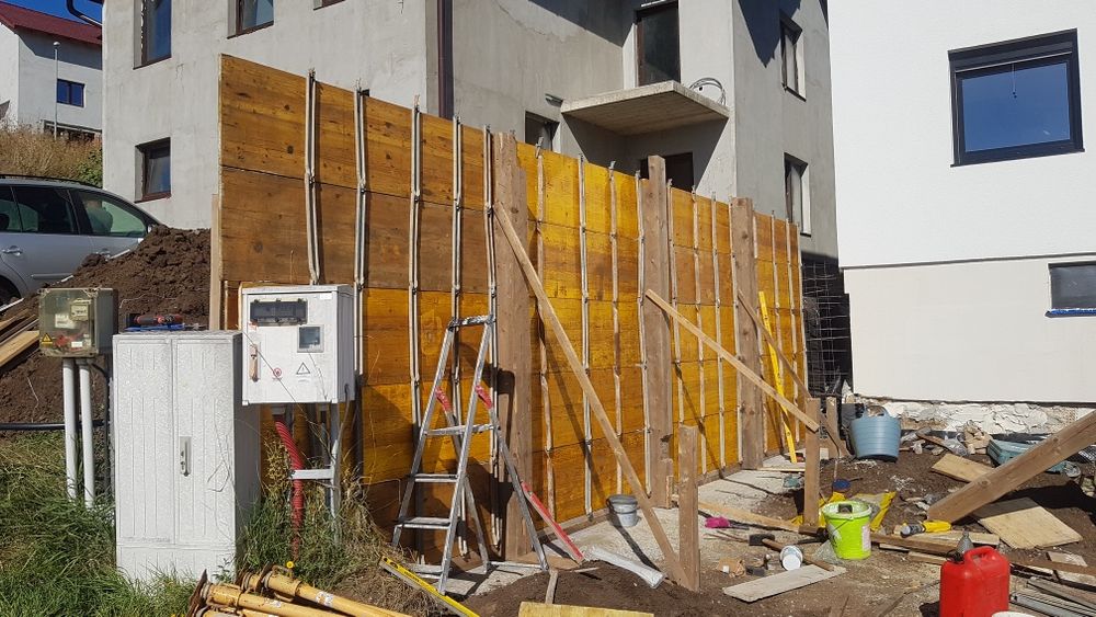 Inchiriez panouri cofrat doka lemn popi metalici cofraje montanti pene