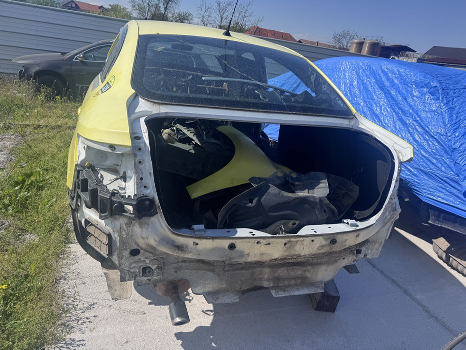 Lonjeron fata stanga dreapta prag stanga dreapta aripa spate stanga dreapta panou fusta spate Renault Fluence